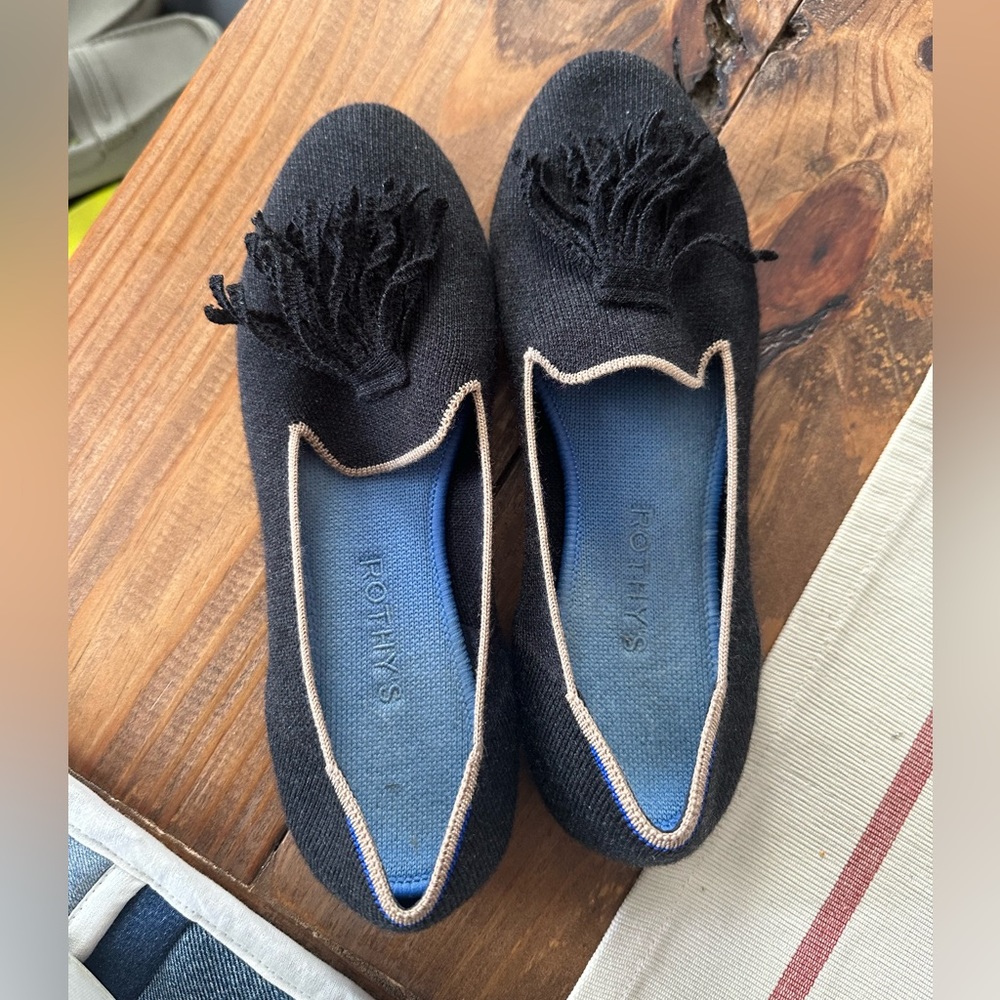 Rothys Marino tassel loafers.  EUC. Size 8.5